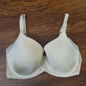 Wacoal Nude Padded Bra Size 34DD Chic Feminine Trendy Quiet Luxury Comfort